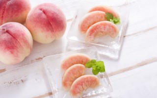 把香蕉掐入桃子里会怎么样？解锁水果混搭的奇妙化学反应与健康密码