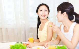 从坐姿看穿女人的内心秘密